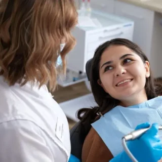que cubre el dentista de la seguridad social