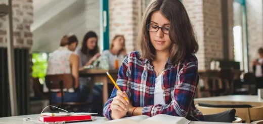 ¿Resuelta, rechazada o abonada? Te contamos qué significa cada uno de los estados de tramitación de las becas MEC